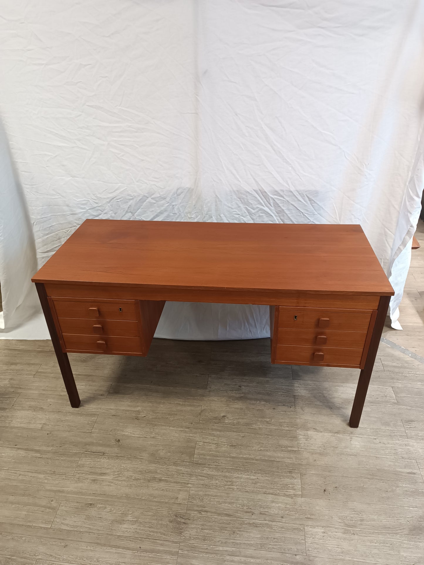 Bureau scandinave Domino Mobler en teck