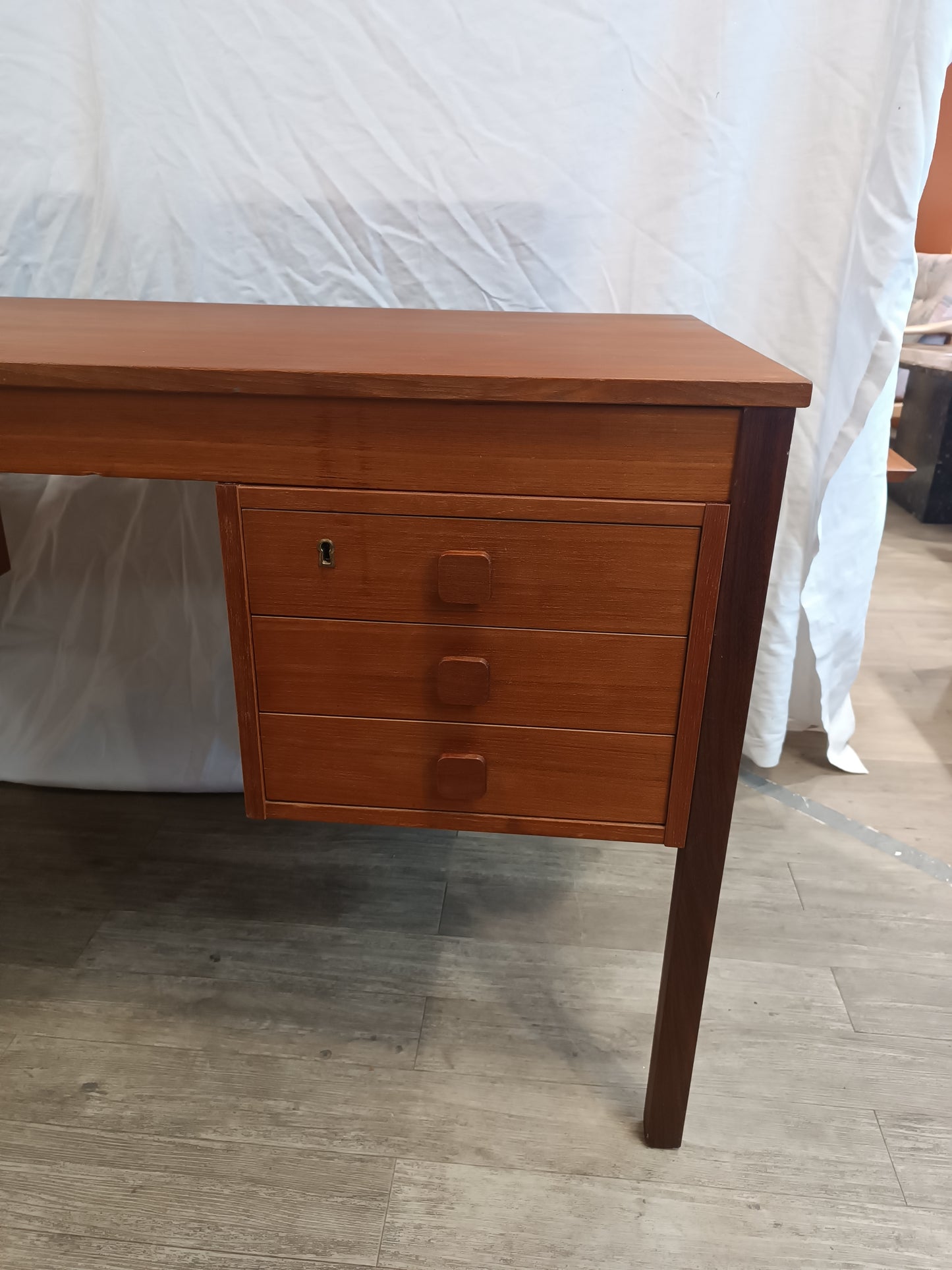 Bureau scandinave Domino Mobler en teck