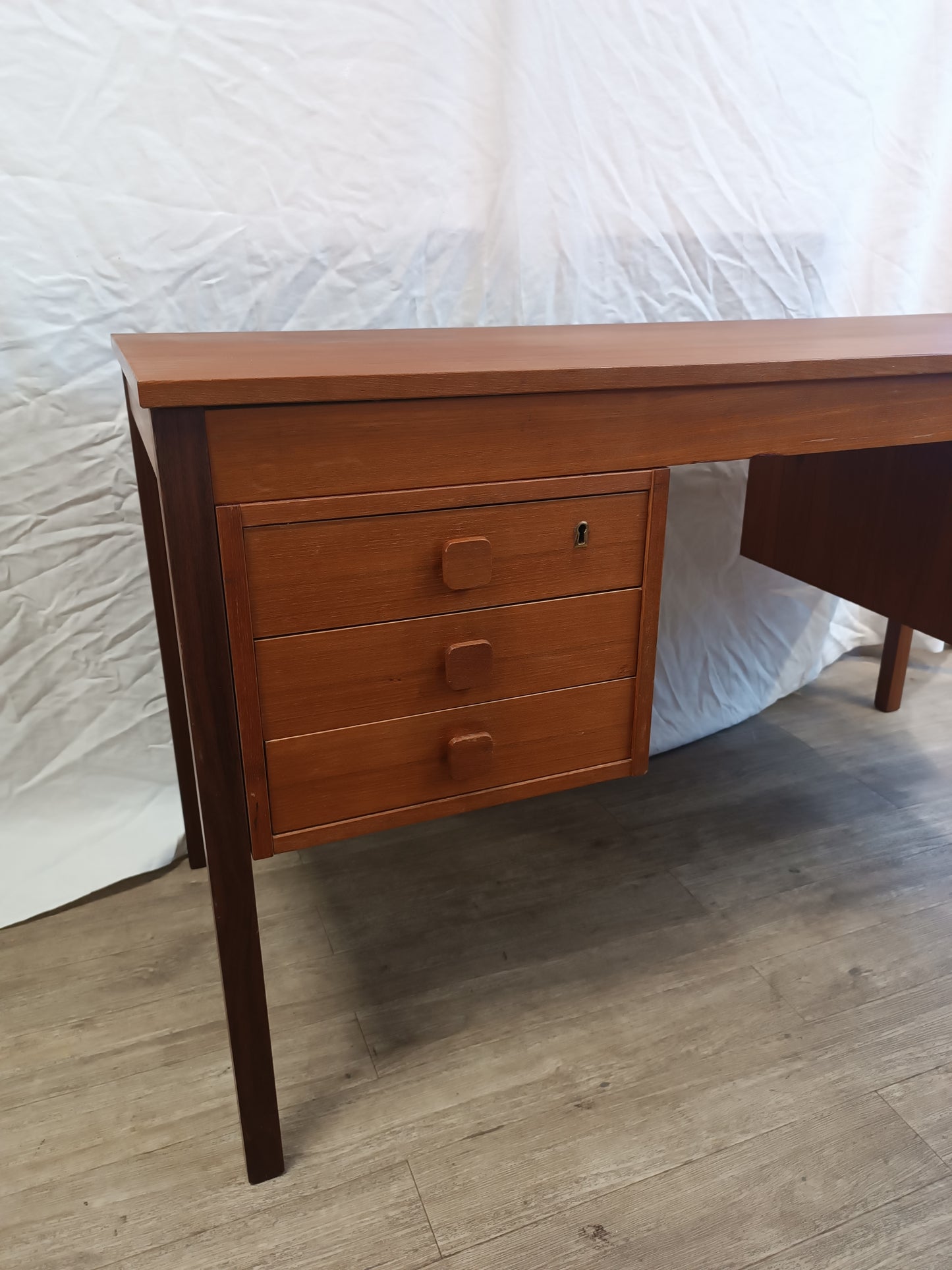 Bureau scandinave Domino Mobler en teck