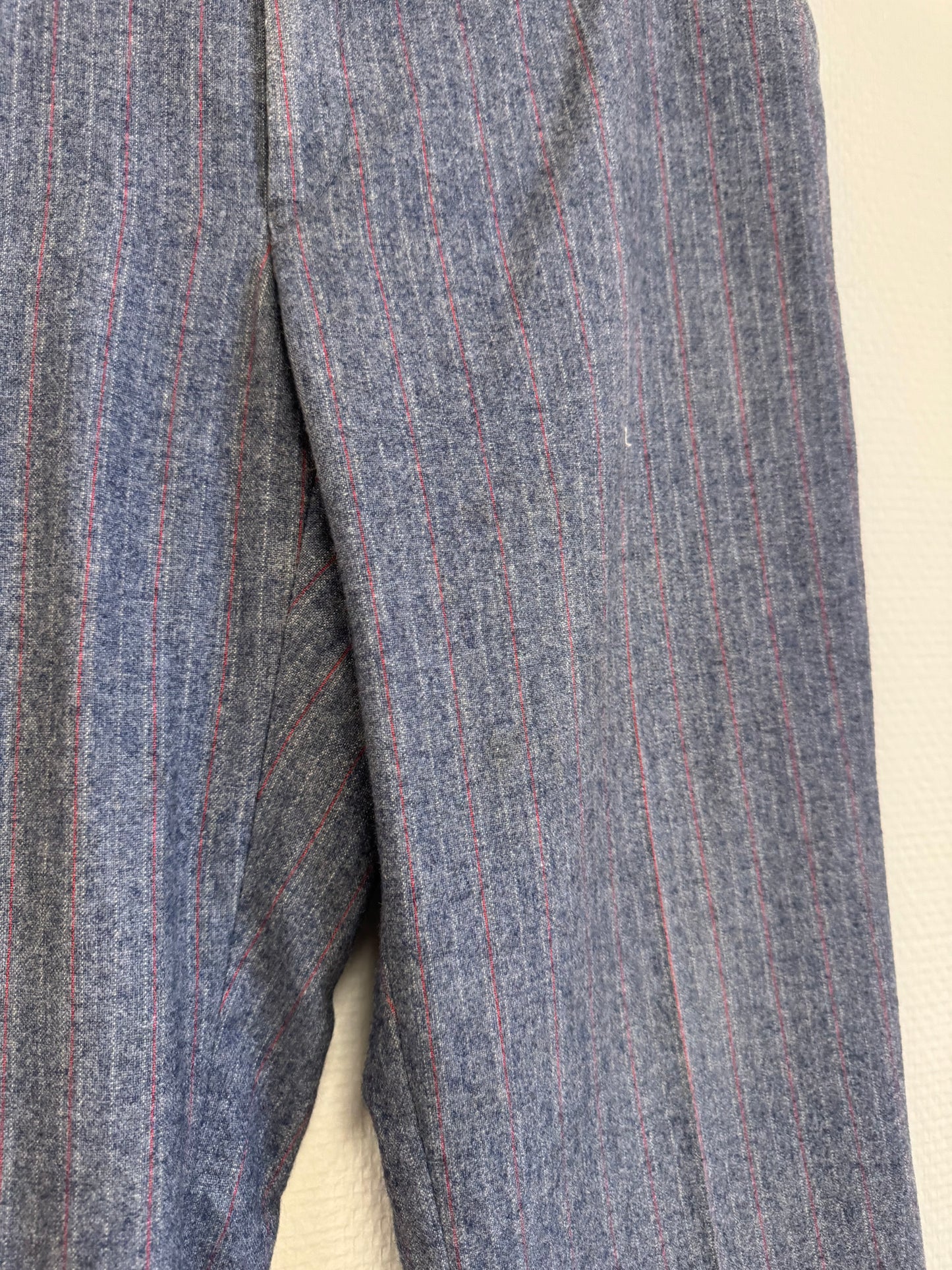 Pantalon bleu en laine