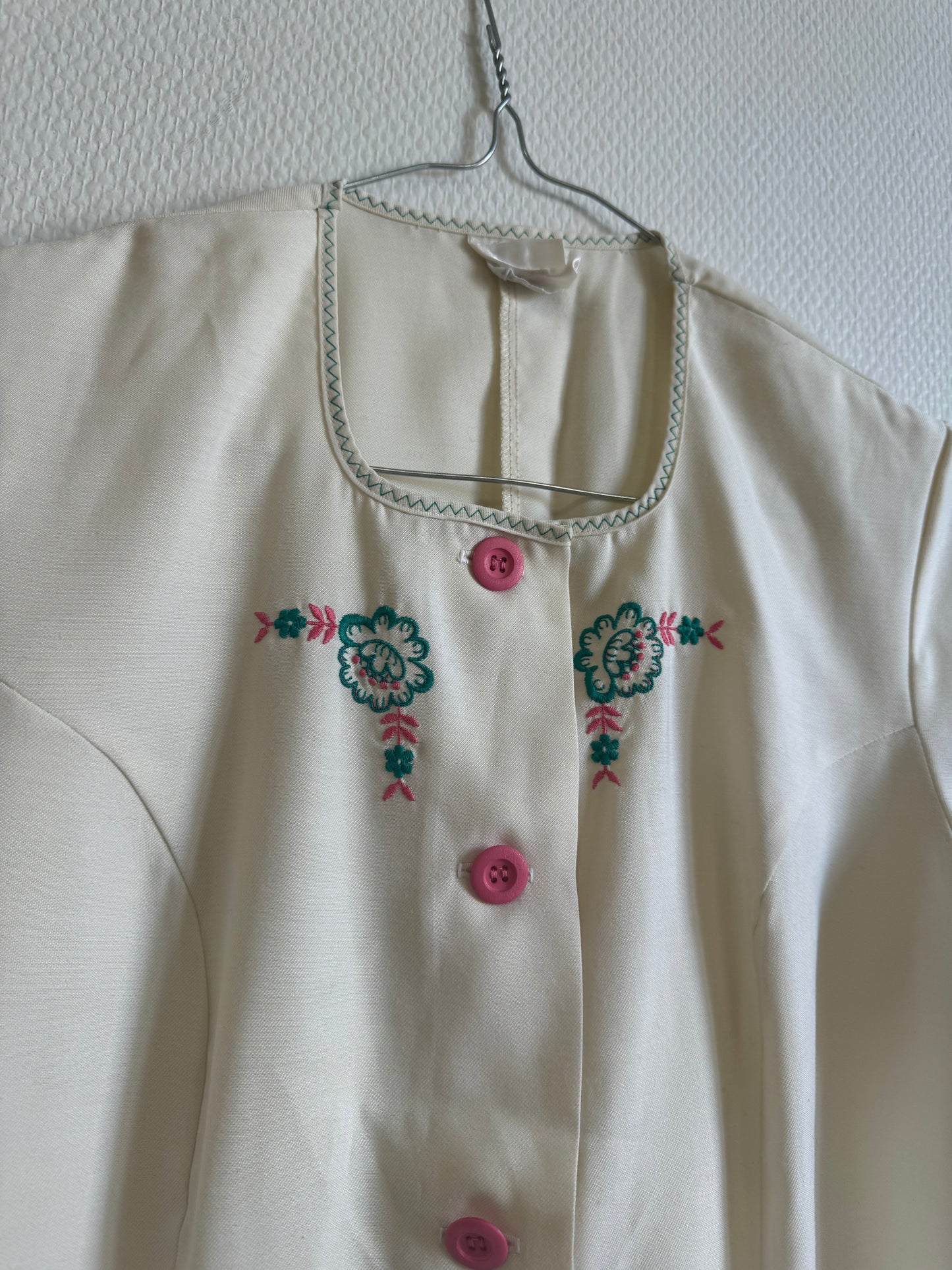 Robe brodée 70s