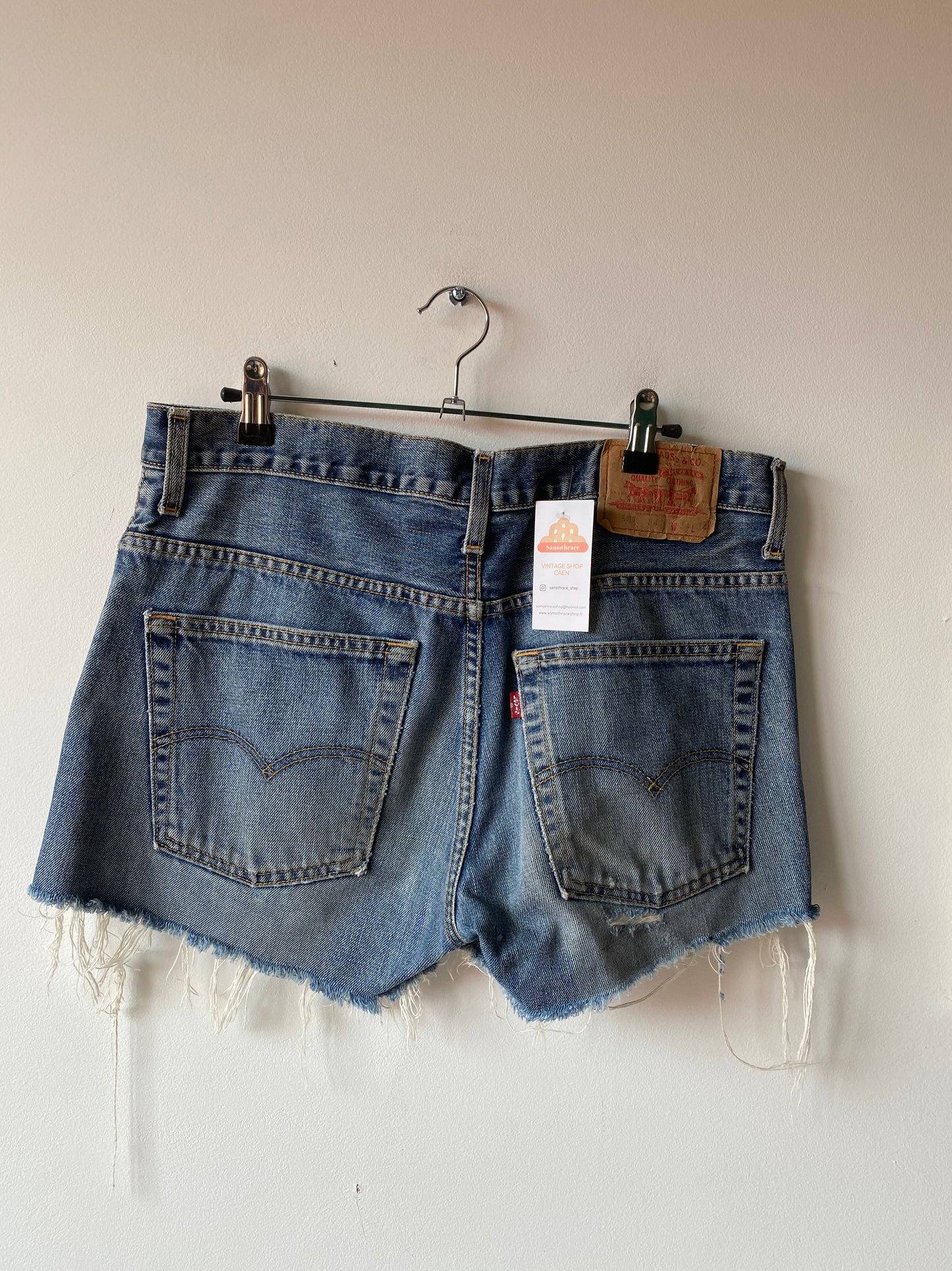 Short Levis